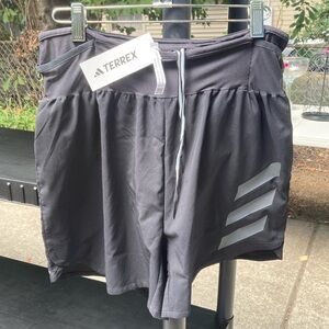 adidas Terrex Shorts L 5”